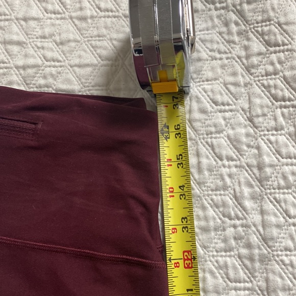 Lululemon - Picture 4 of 6